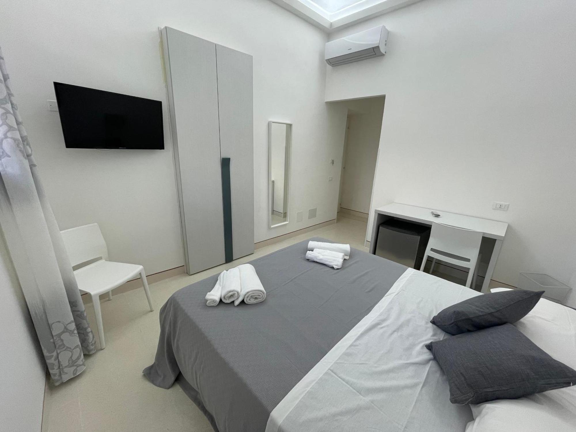 Casa Crispi Hotel Noto Eksteriør billede